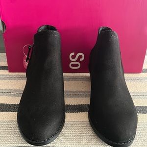 SO Angelfish Black Booties